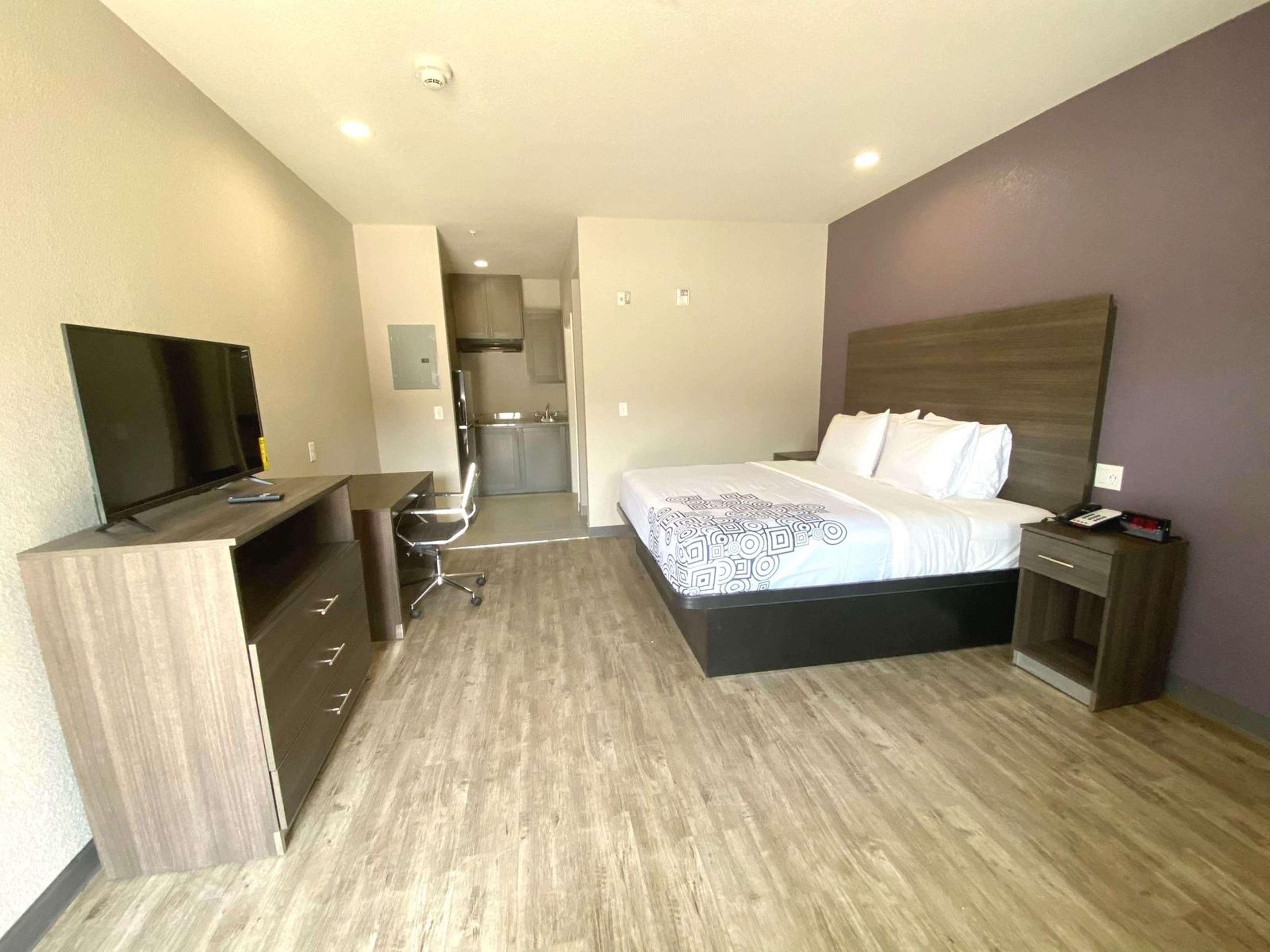 Surestay Plus Hotel By Best Western Ada Exterior photo